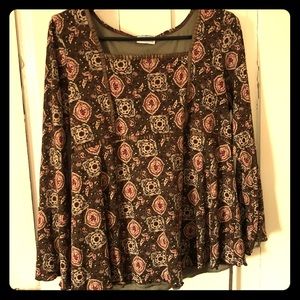 Maternity long sleeve shirt by, Baby and Me